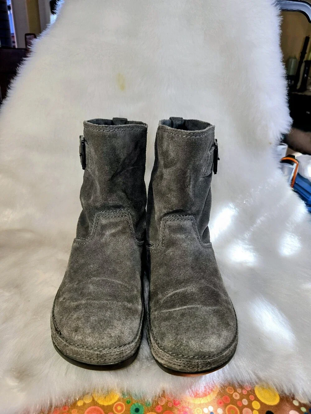 FitFlop Gray Suede Superboot Short Ankle Boots - Kids/Women